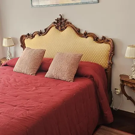 Stanza Classica Eur Tintoretto Bed & Breakfast